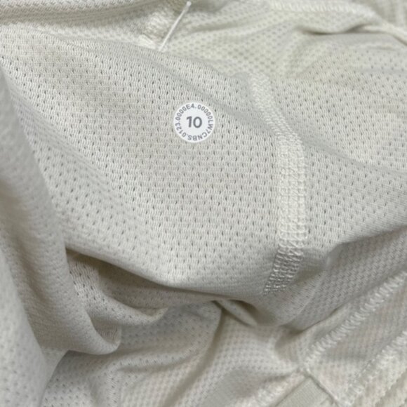 Lululemon NWT Fast and Free High-Rise Short 2" Airflow In-Sense Emboss Bone - Picture 8 of 10